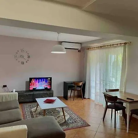 Apartment In Skanderbeg Square - Center 1 *